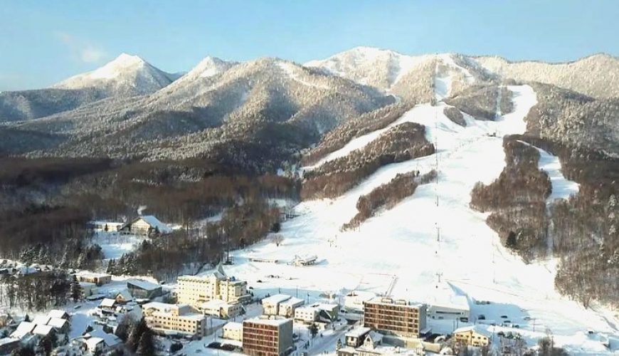 Beat the crowds and discover a hidden gem: 10 reasons to ski Furano this winter